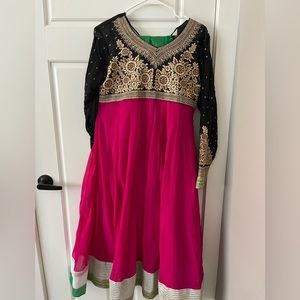 Indian outfit for sale size 38.